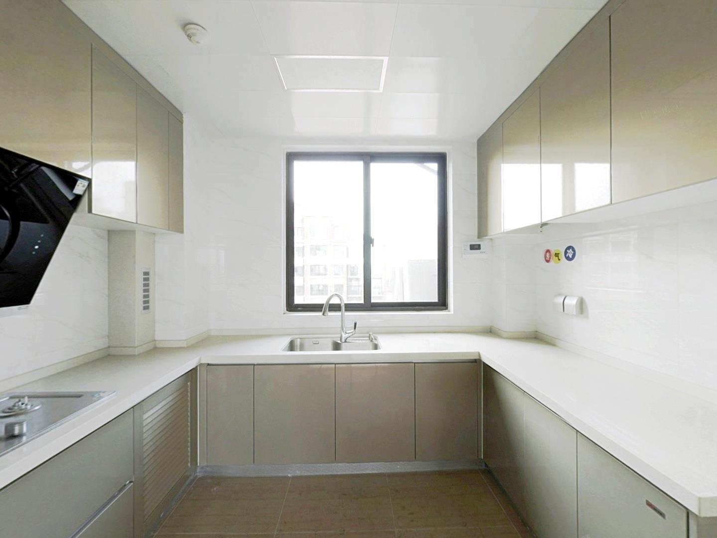 佳期漫 5室2厅2卫 143.00m&sup2;