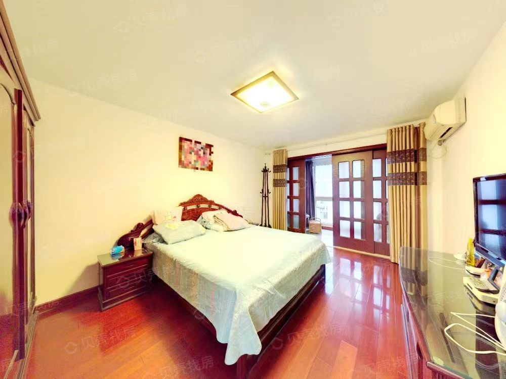 东昇花园 5室3厅2卫 258.00m&sup2;