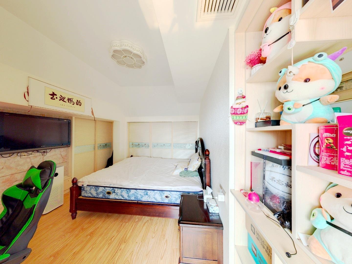 华强城 5室2厅2卫 185.8m&sup2;