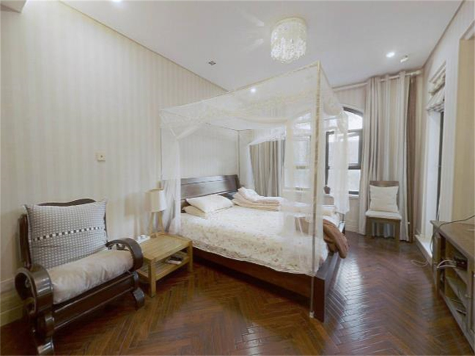 金河名人世家 4室2厅3卫 231m&sup2;