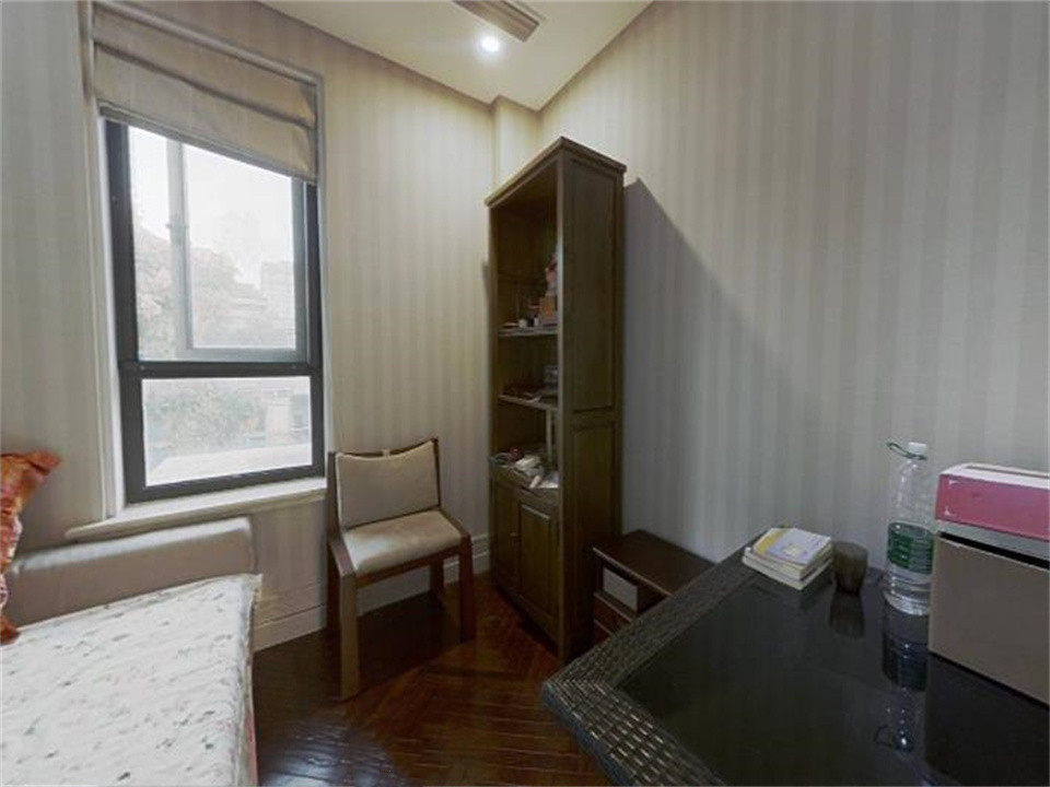 金河名人世家 4室2厅3卫 231m&sup2;