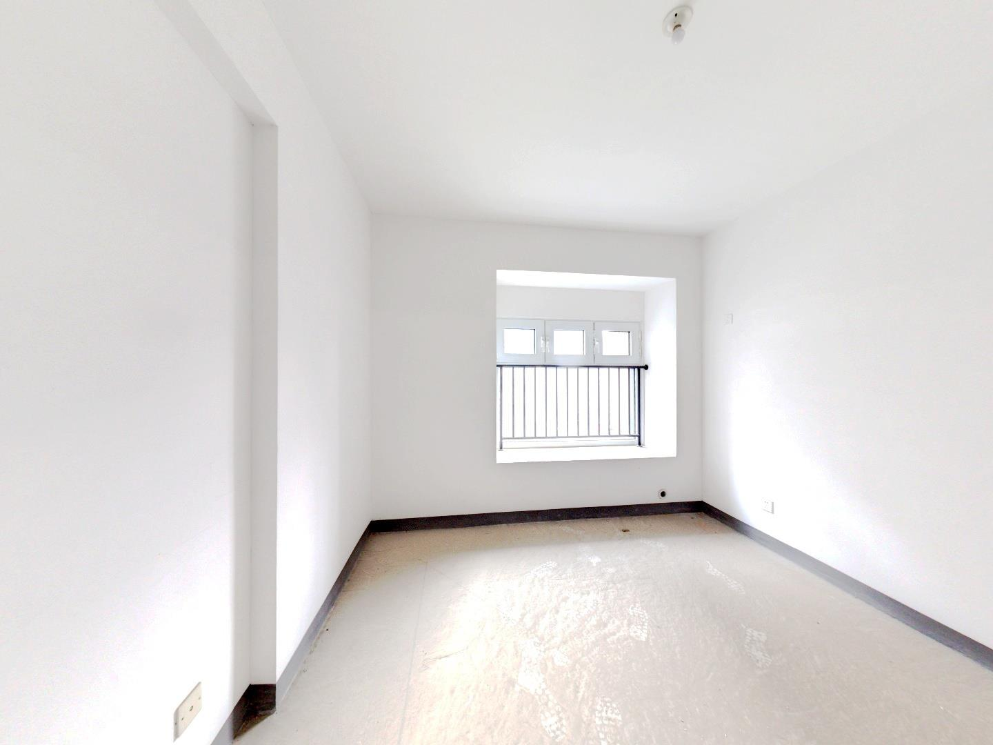 南山国际社区 3室1厅1卫 103m&sup2;