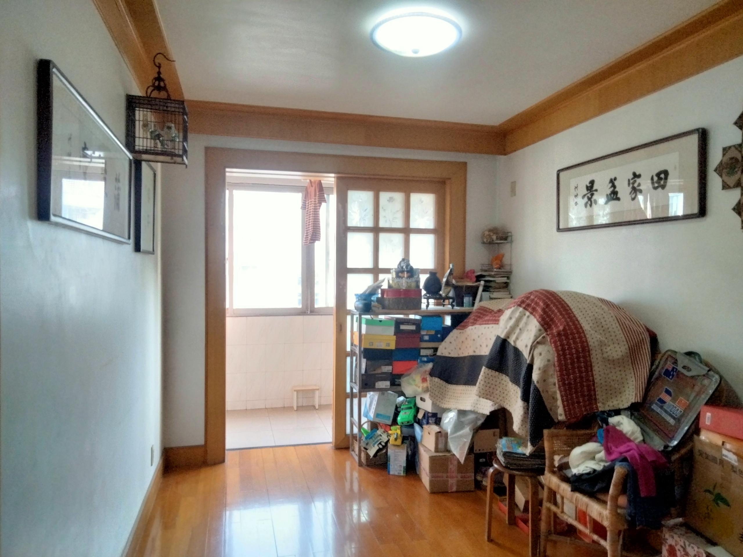 光明东村一期 3室1厅1卫 118m&sup2;