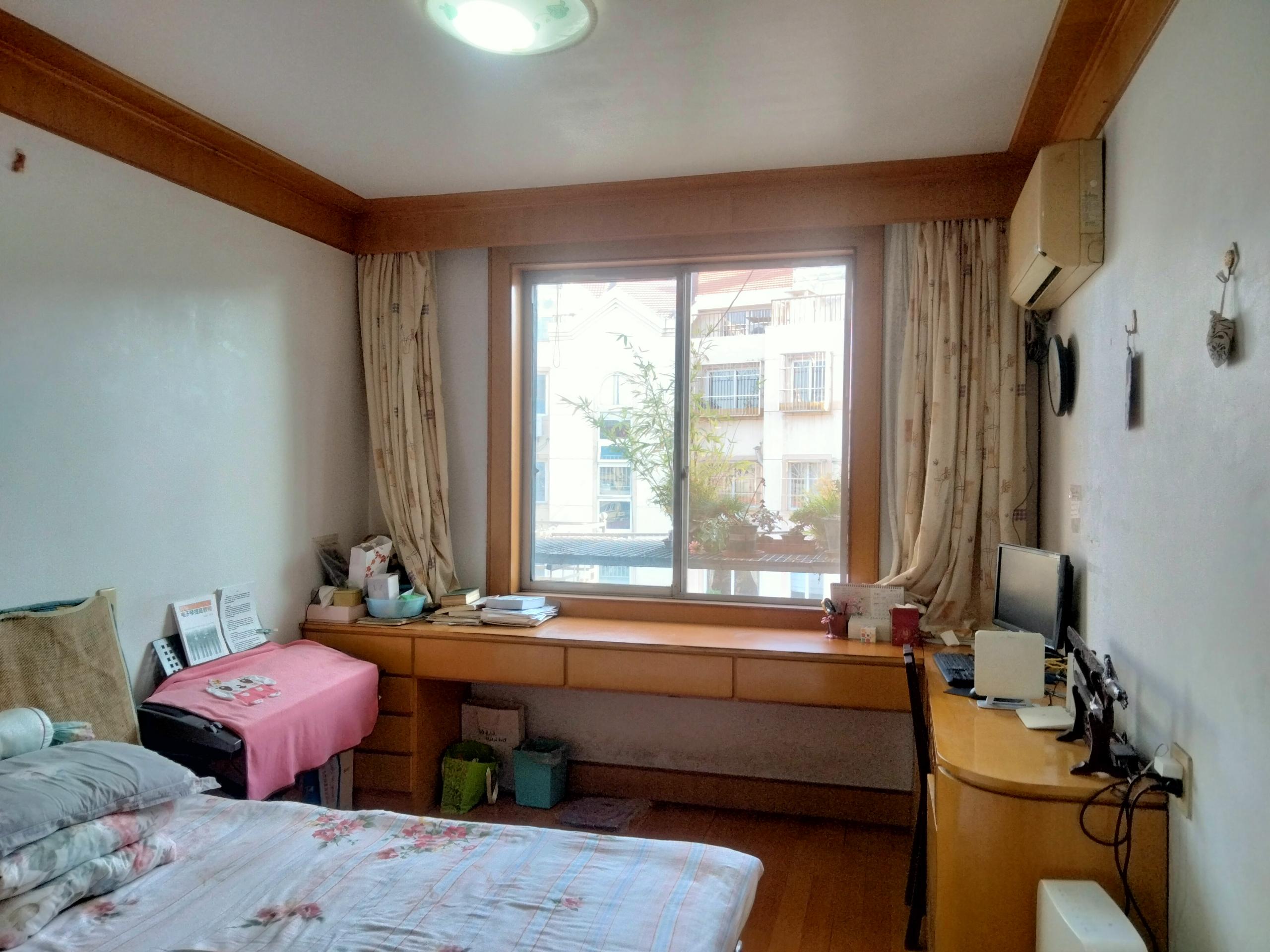 光明东村一期 3室1厅1卫 118m&sup2;