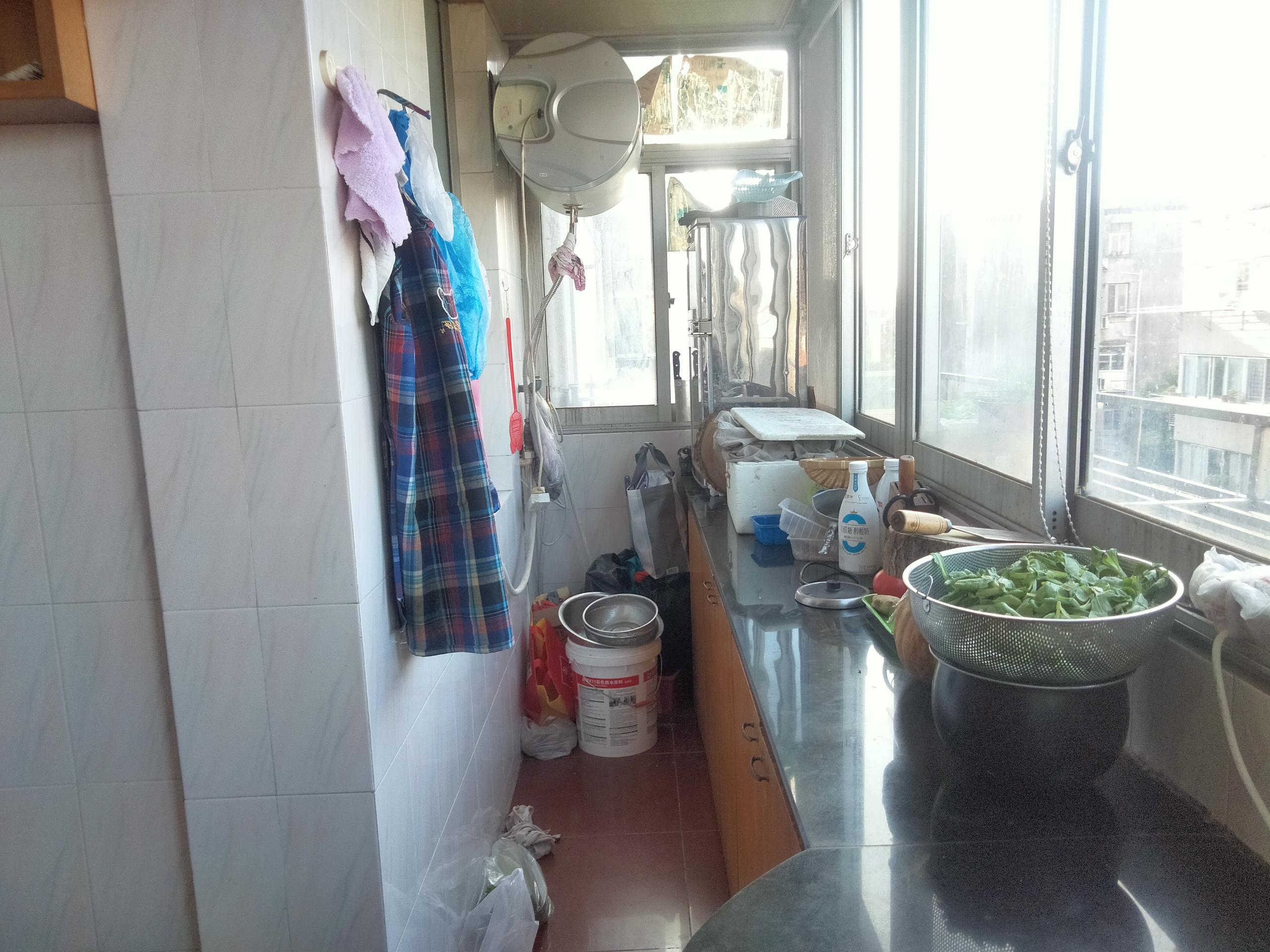 光明东村一期 3室1厅1卫 118m&sup2;