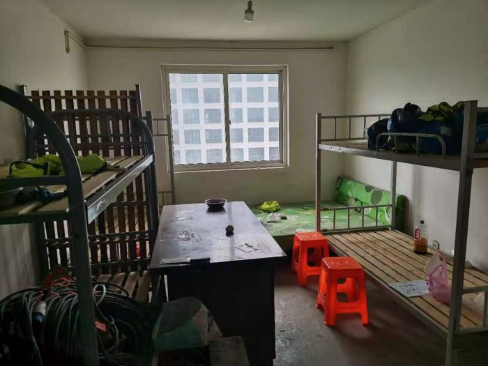 锦安花园一期 3室2厅2卫 120.00m&sup2;