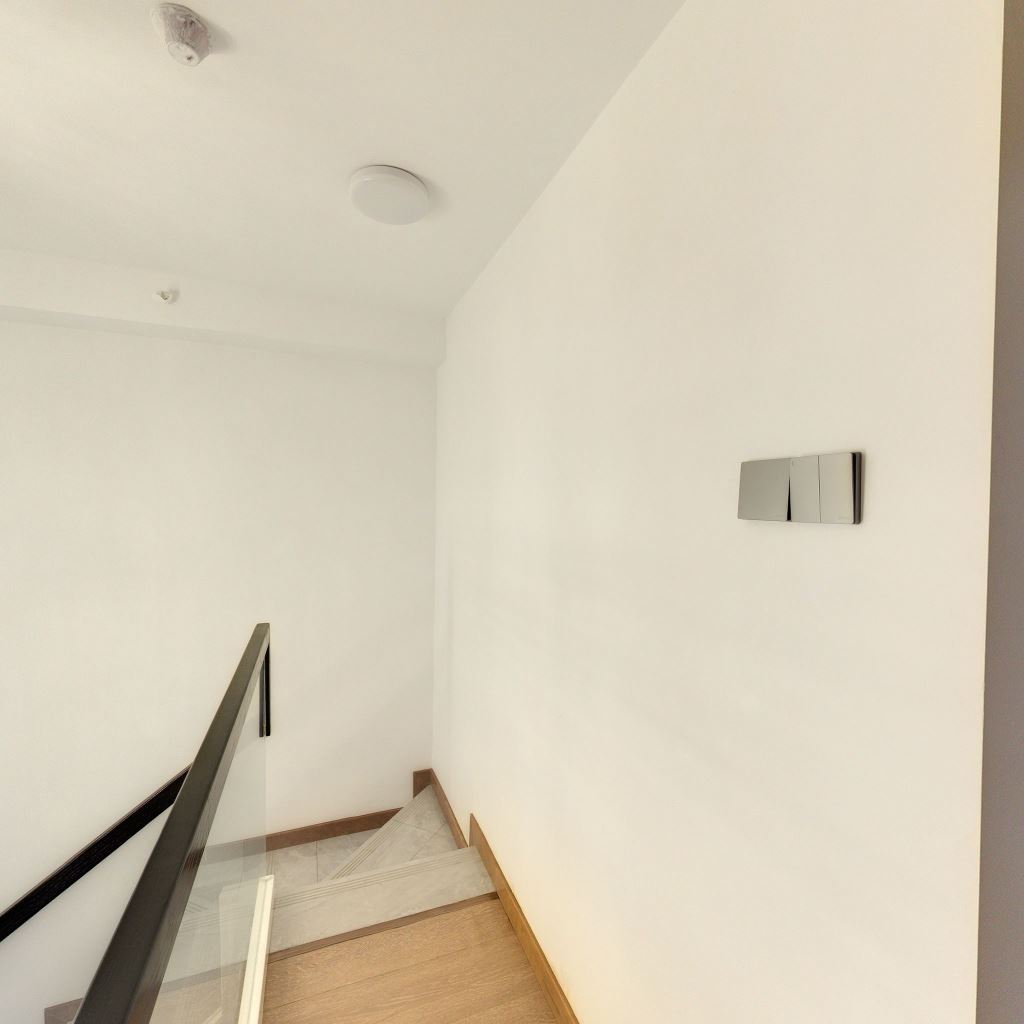 中江国际广场 2室3厅2卫 70.39m&sup2;