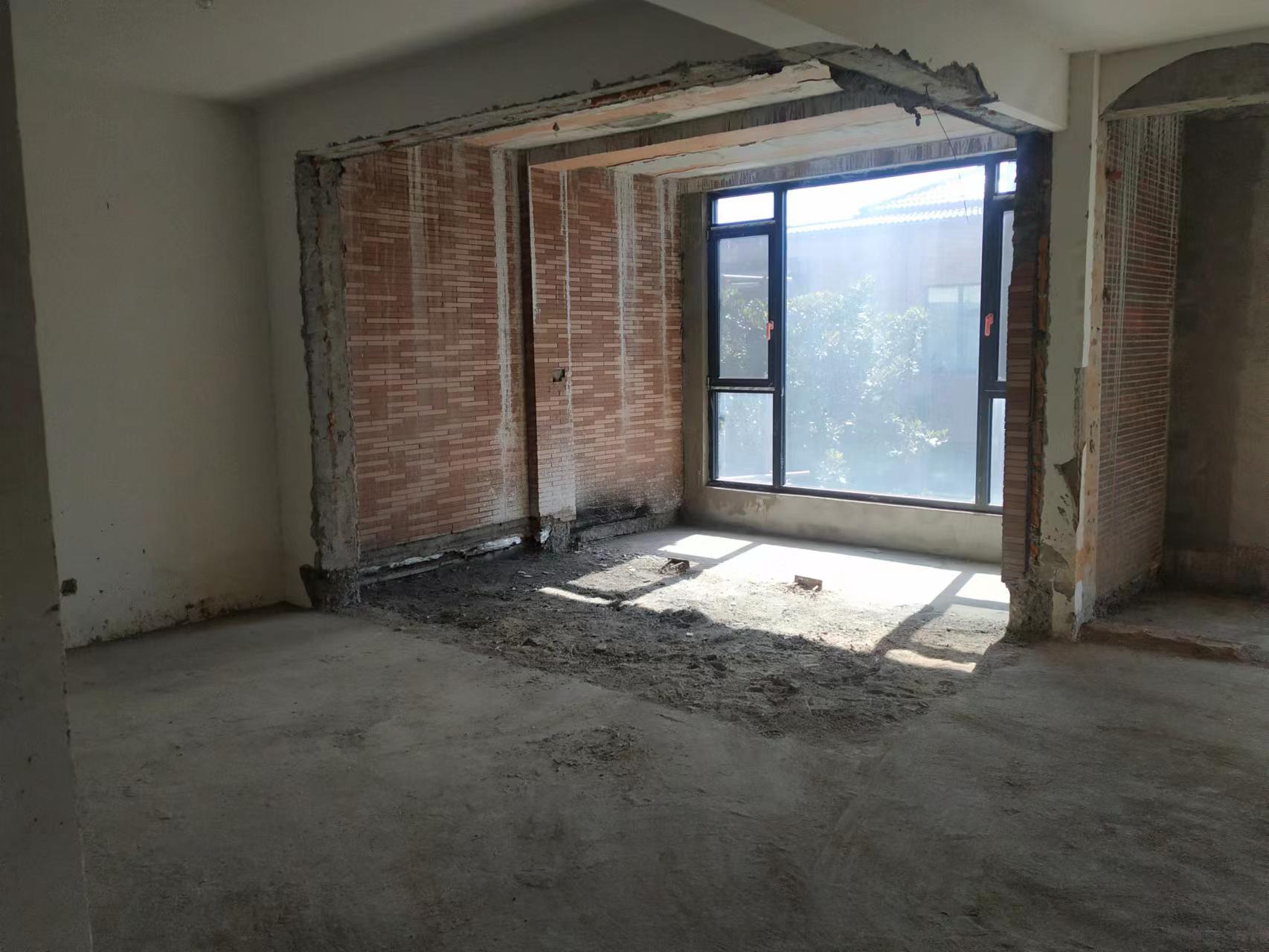 第九园 5室3厅3卫 360.00m&sup2;