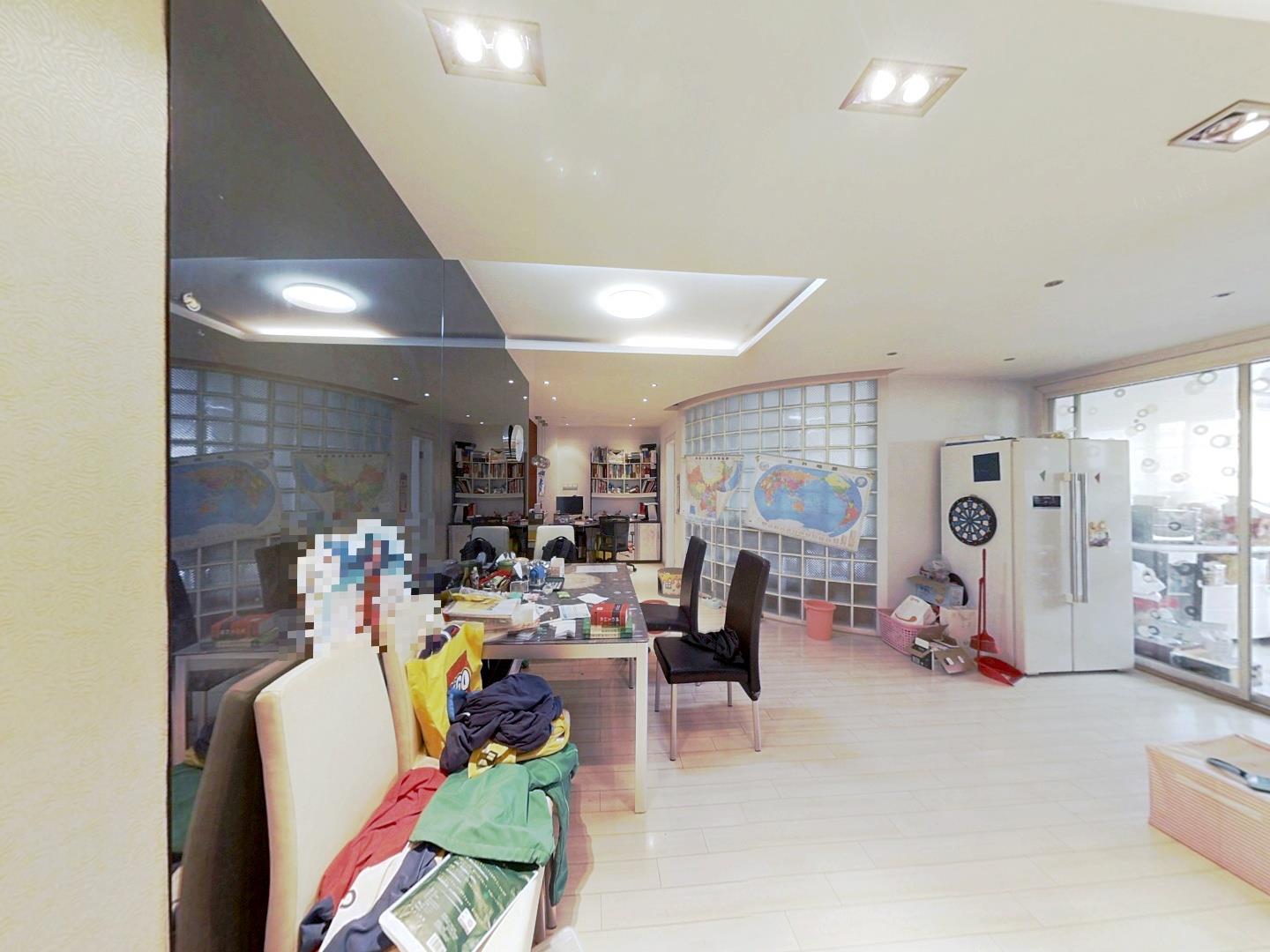 怡园新苑 3室2厅1卫 126m&sup2;