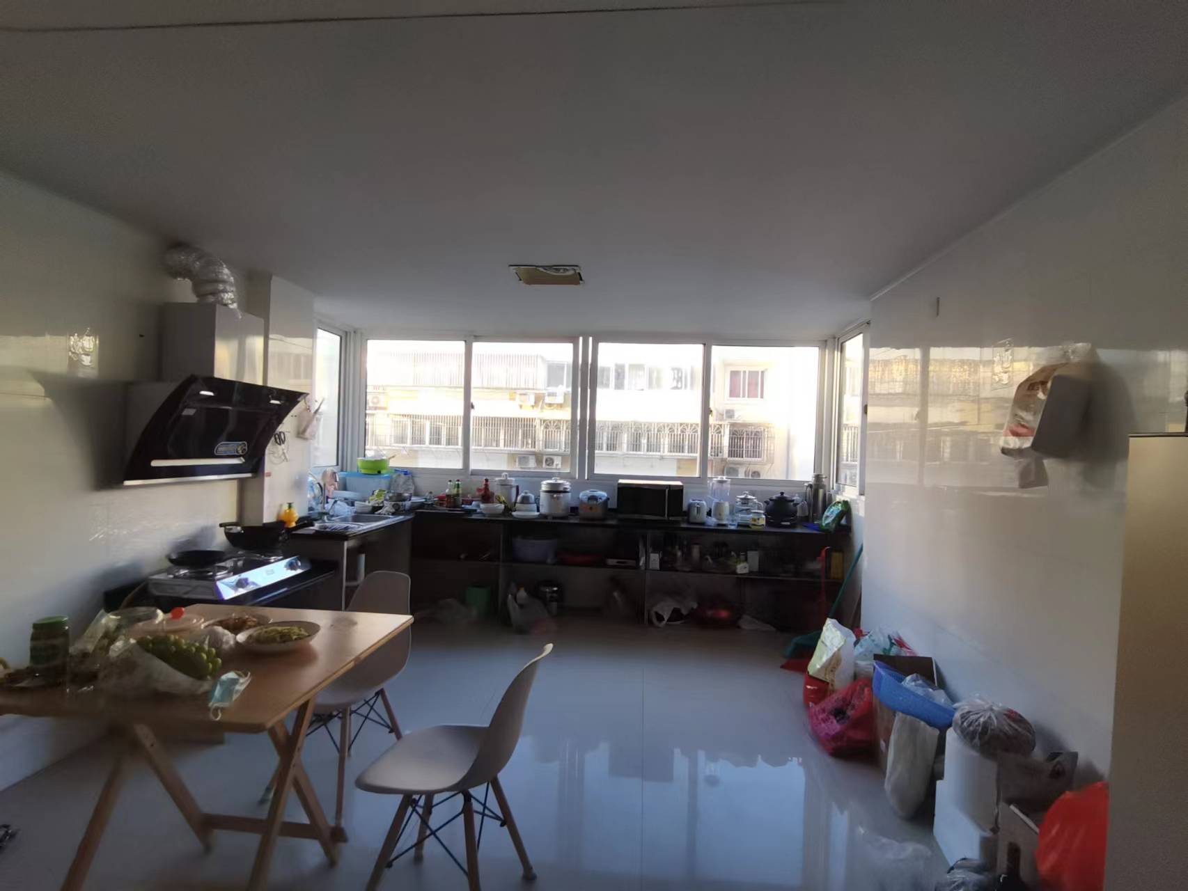 滨河东城 3室2厅2卫 140.00m&sup2;