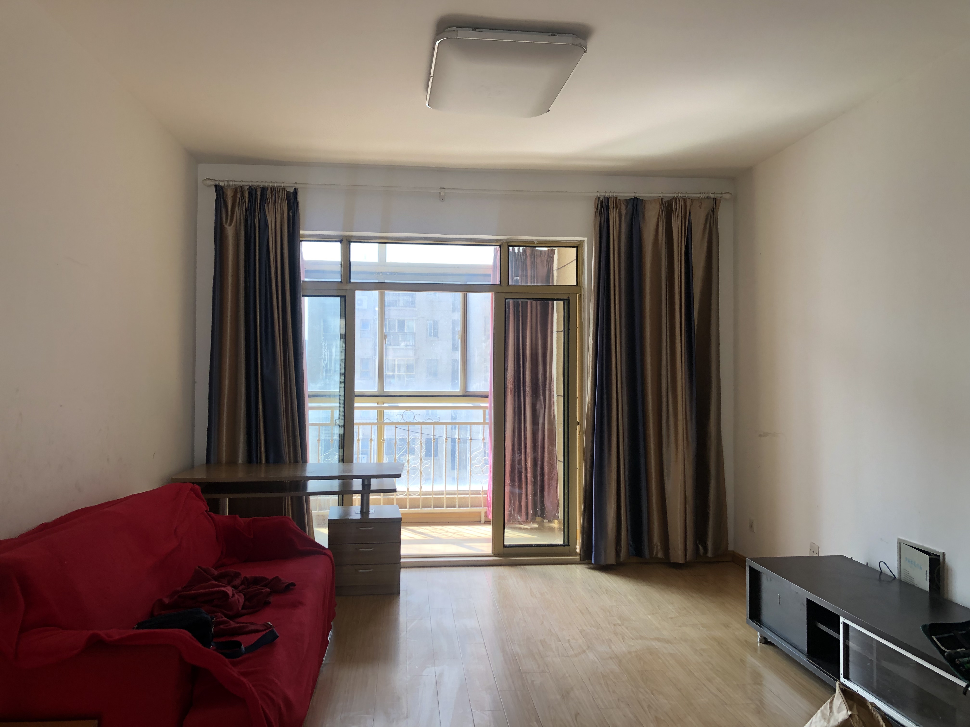 恒盛豪庭 3室2厅1卫 132m&sup2;