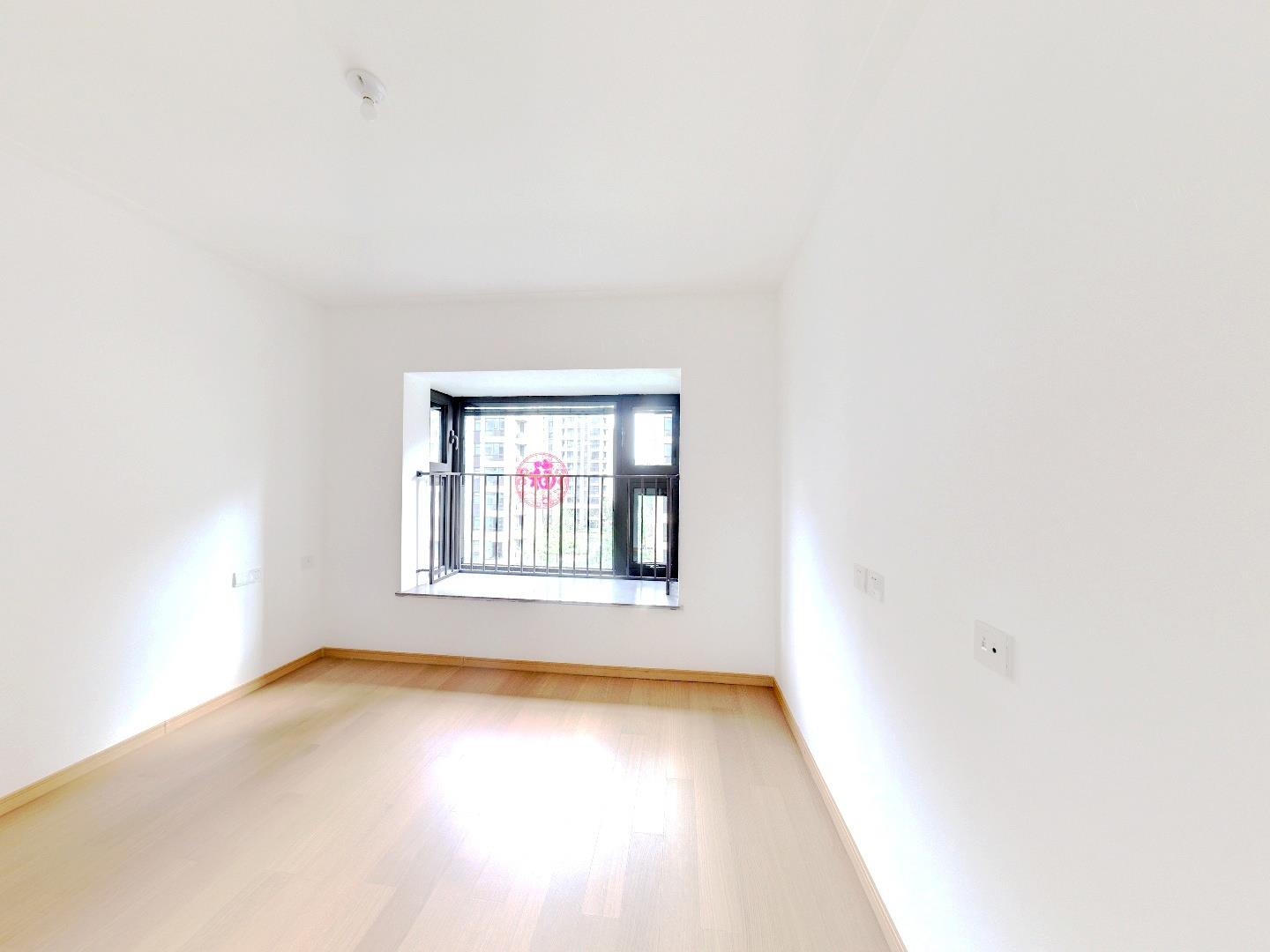 时光漫城 3室2厅2卫 125m&sup2;