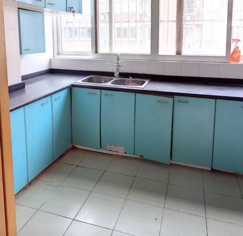 城南东苑 3室1厅1卫 130m&sup2;