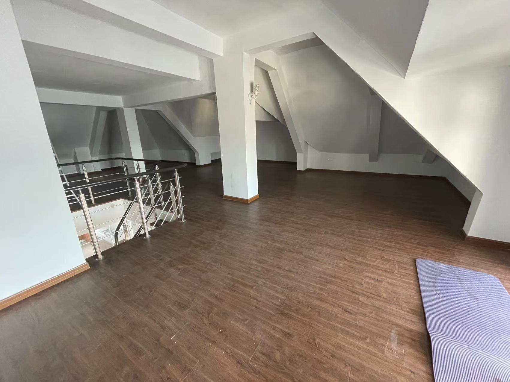 炜赋星湖邻里 3室2厅1卫 97.01m&sup2;