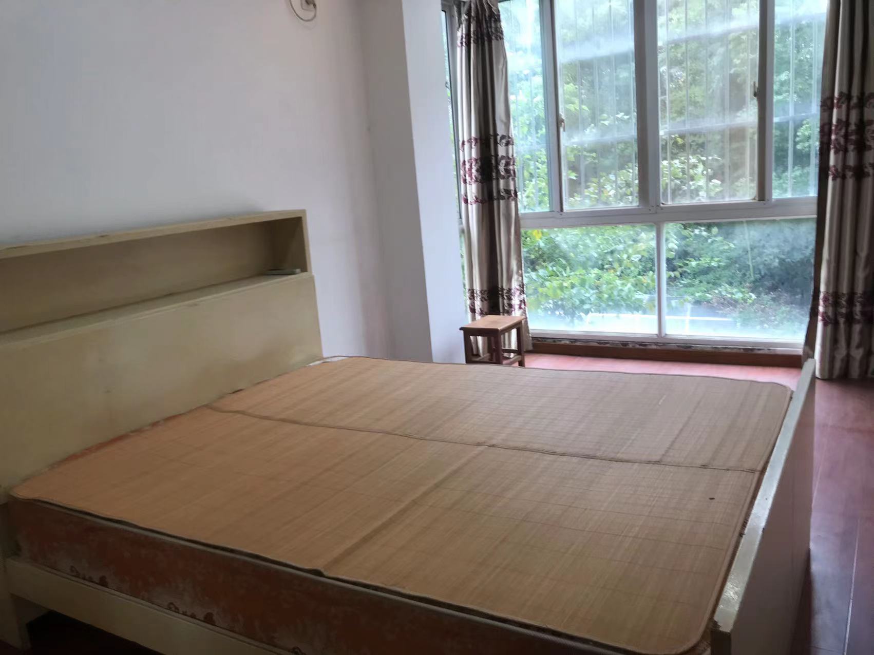 四季绿苑 3室2厅1卫 110.00m&sup2;