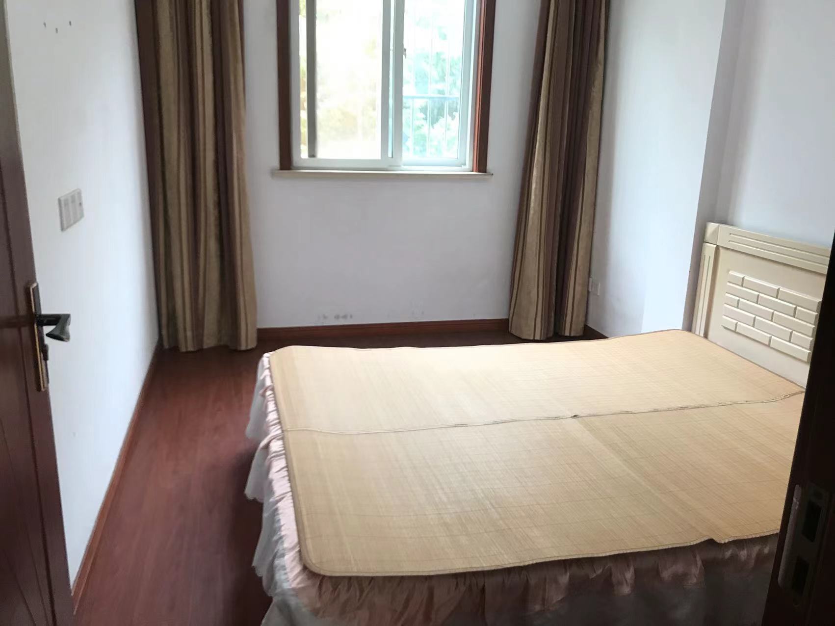 四季绿苑 3室2厅1卫 110.00m&sup2;