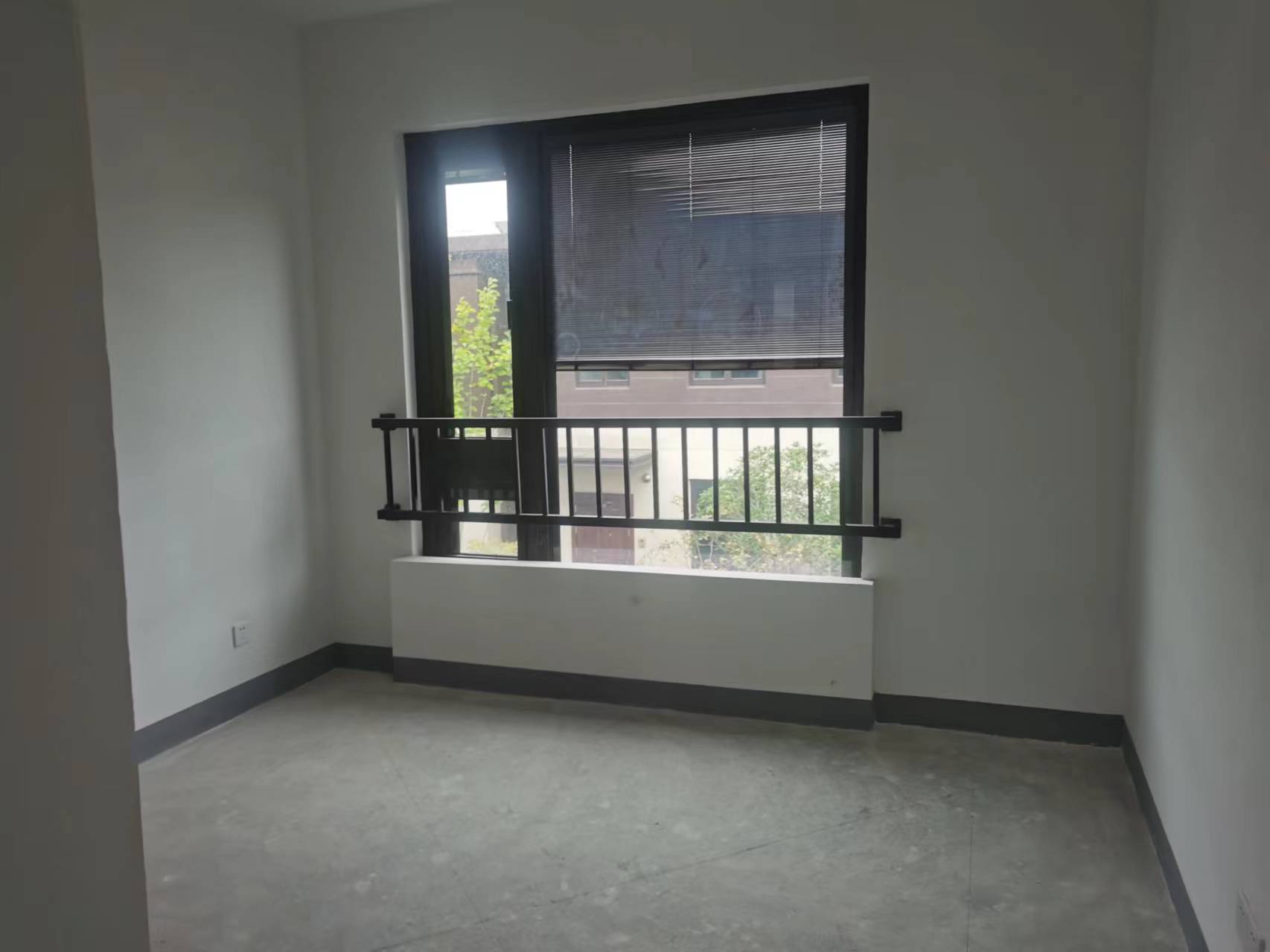 春风南岸东园 4室2厅3卫 138m&sup2;