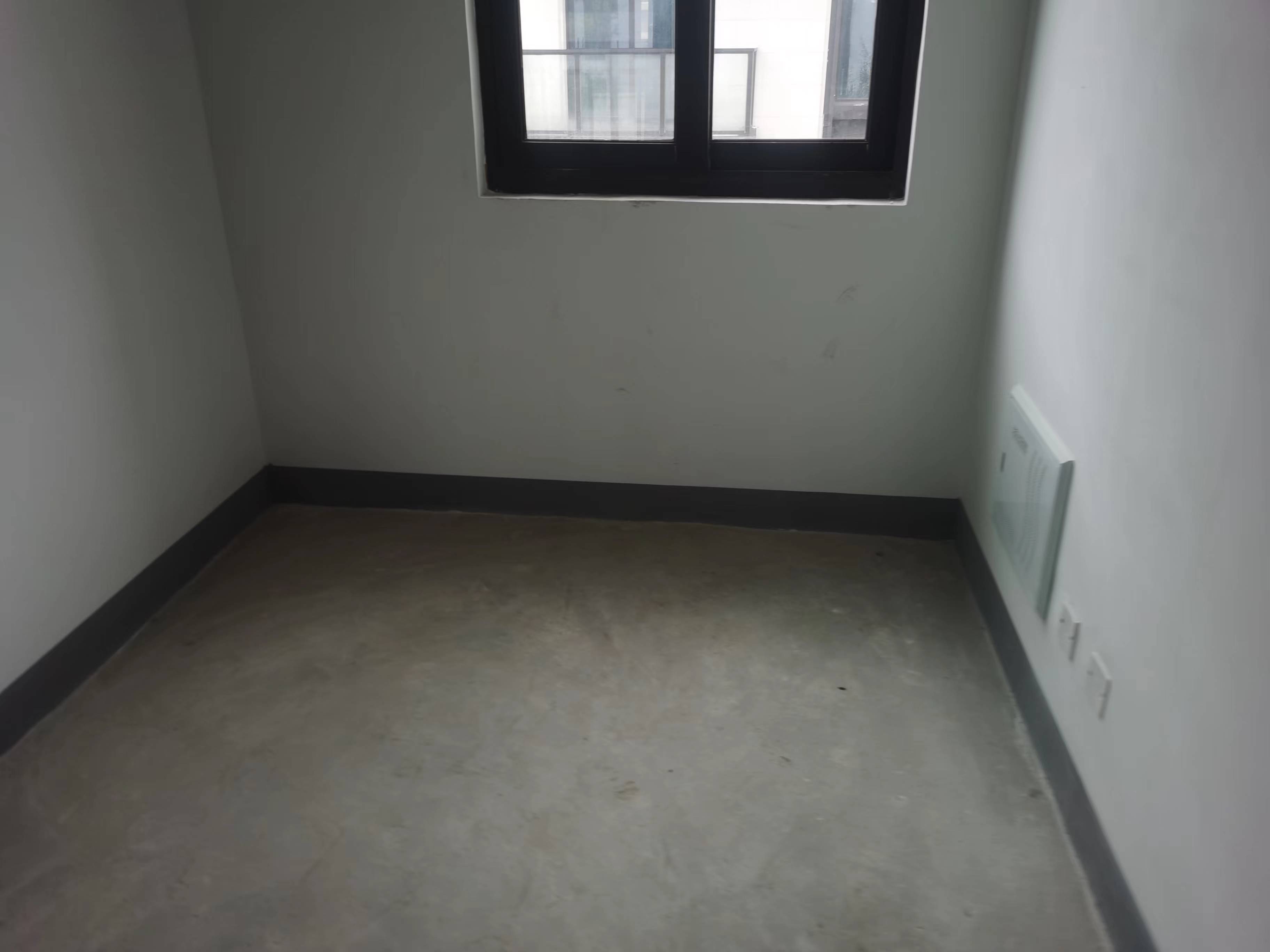 春风南岸东园 4室2厅3卫 138m&sup2;