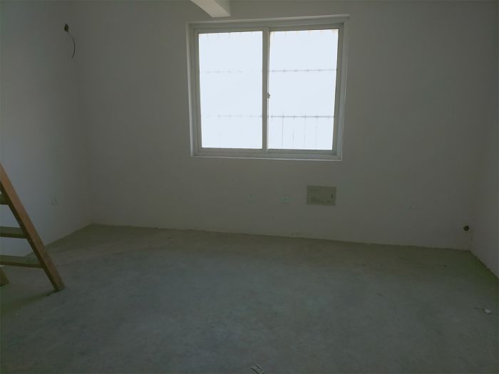 幸福新居 3室2厅1卫 150m&sup2;