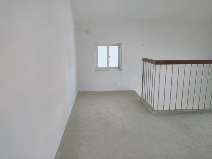 幸福新居 3室2厅1卫 150m&sup2;