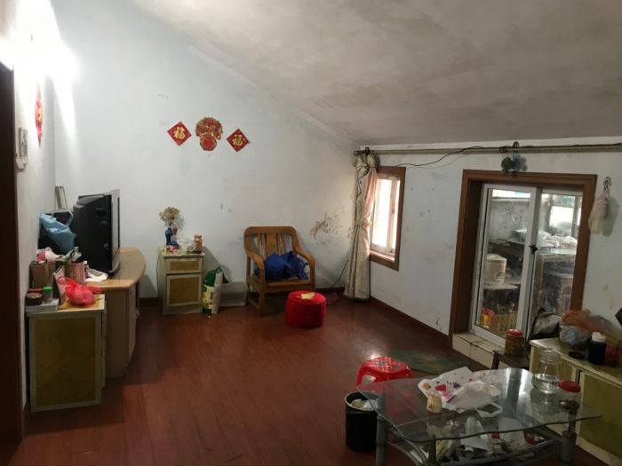学田东苑 5室2厅2卫 155.00m&sup2;