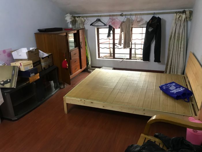 学田东苑 5室2厅2卫 155.00m&sup2;