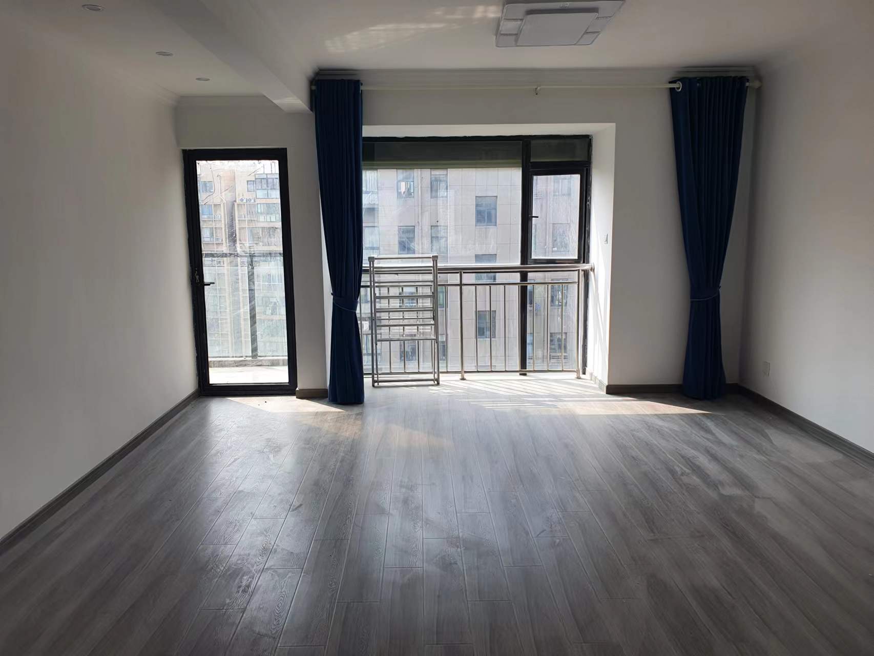 军山汇贤居 4室2厅2卫 160m&sup2;