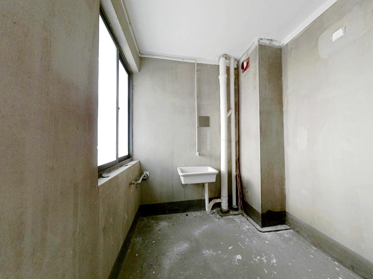 意邦绿墅湾 3室2厅2卫 143m&sup2;
