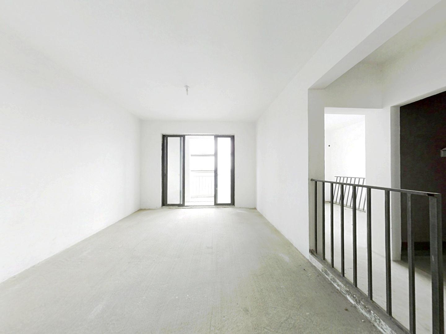 意邦绿墅湾 3室2厅2卫 143m&sup2;