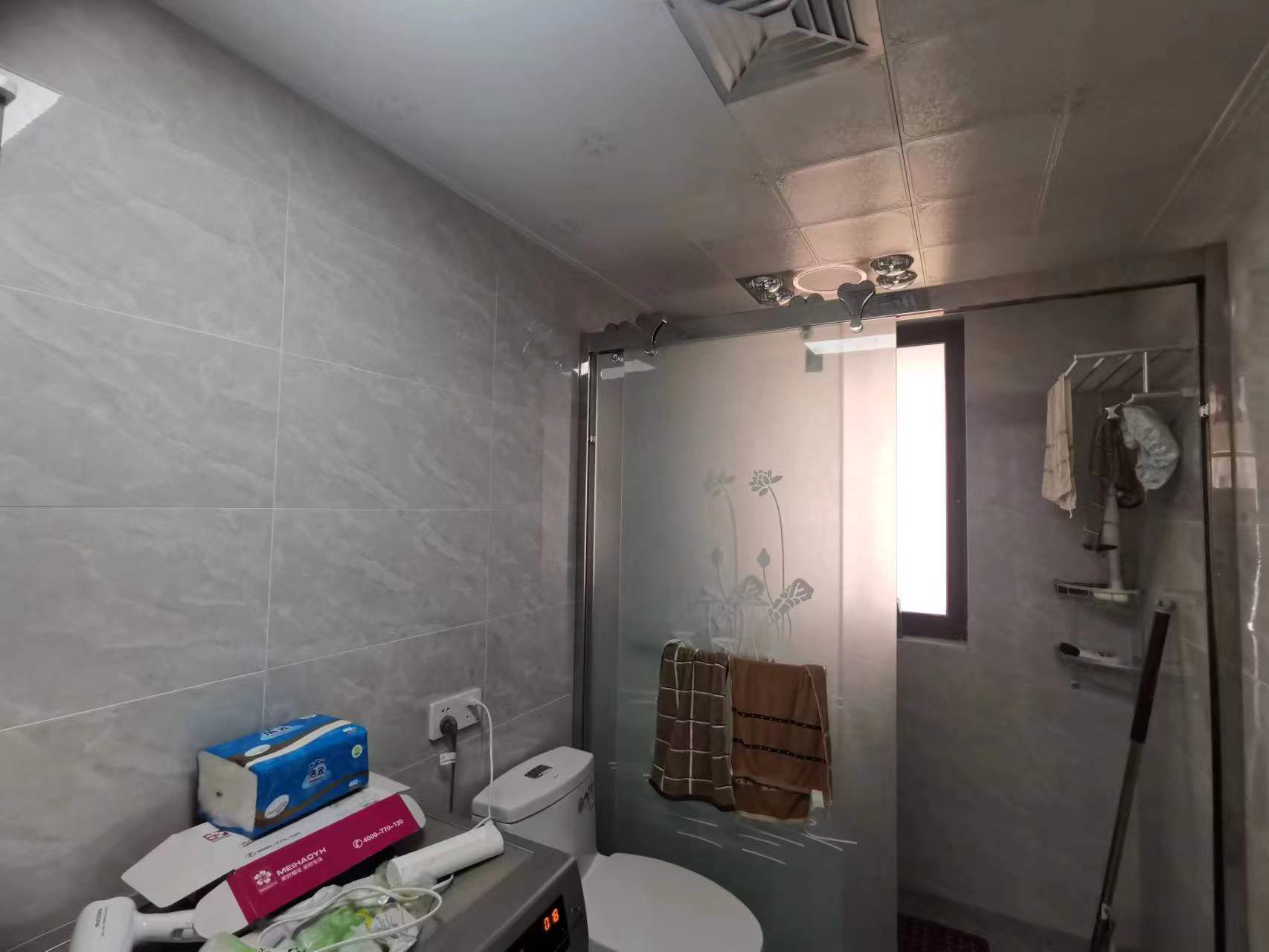 皇家花园北区 3室2厅2卫 144m&sup2;