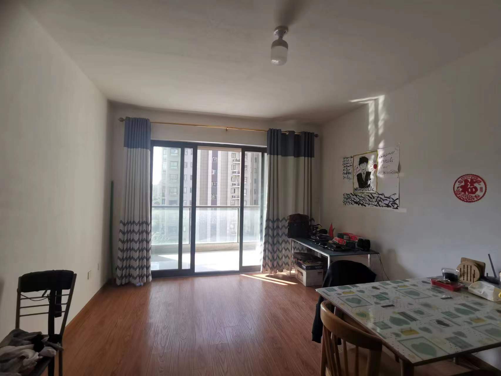 皇家花园北区 3室2厅2卫 144m&sup2;