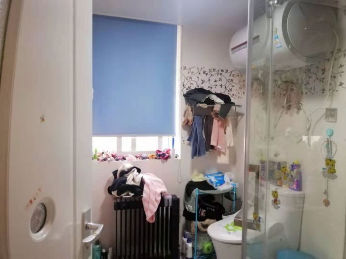 天馨花苑 4室2厅1卫 193m&sup2;