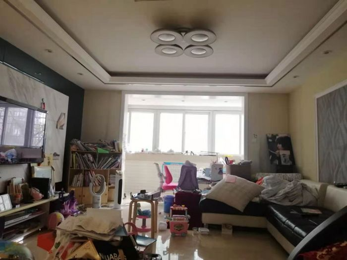 天馨花苑 4室2厅1卫 193m&sup2;