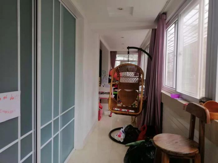天馨花苑 4室2厅1卫 193m&sup2;