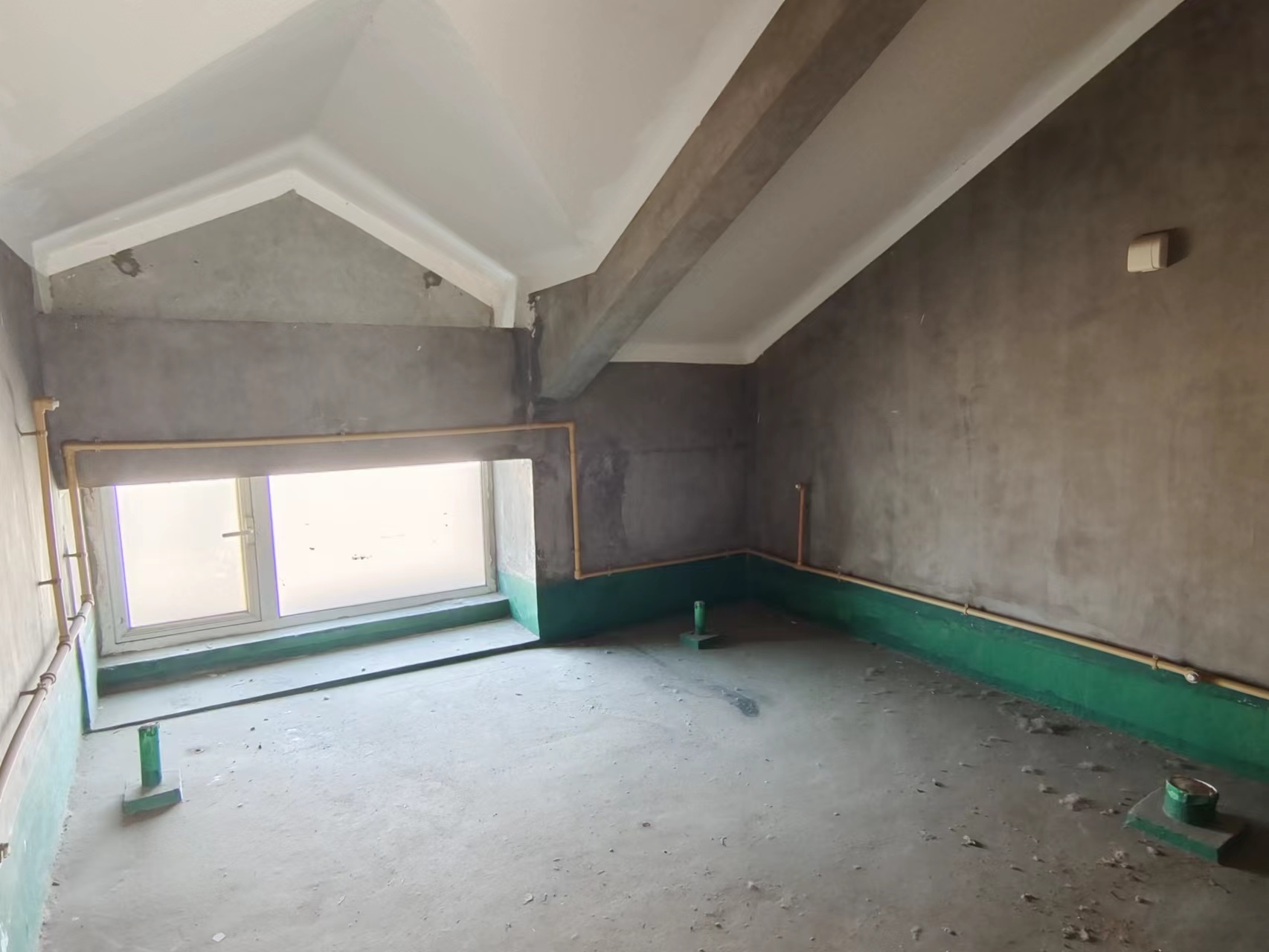 军山花园 5室3厅3卫 233m&sup2;