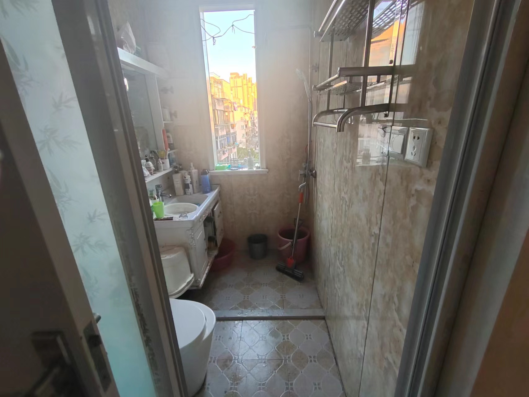 虹桥南村 1室1厅1卫 53.00m&sup2;