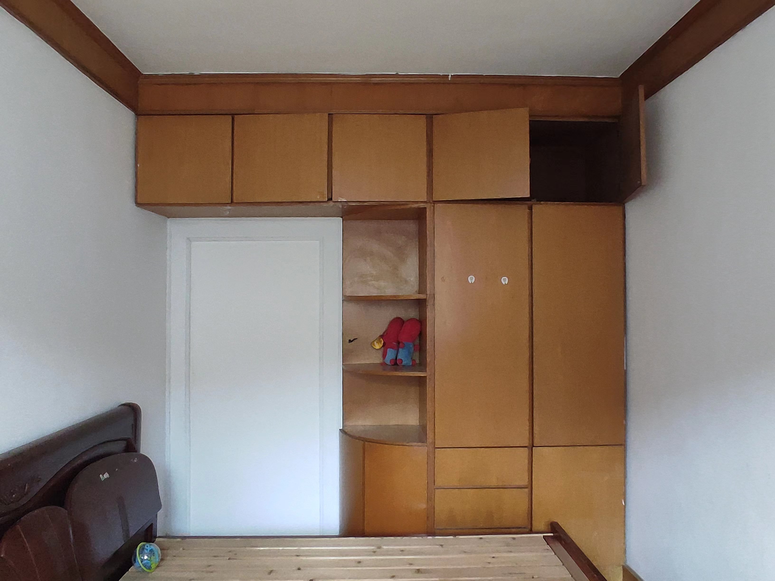 新建路新村 1室1厅1卫 45m&sup2;