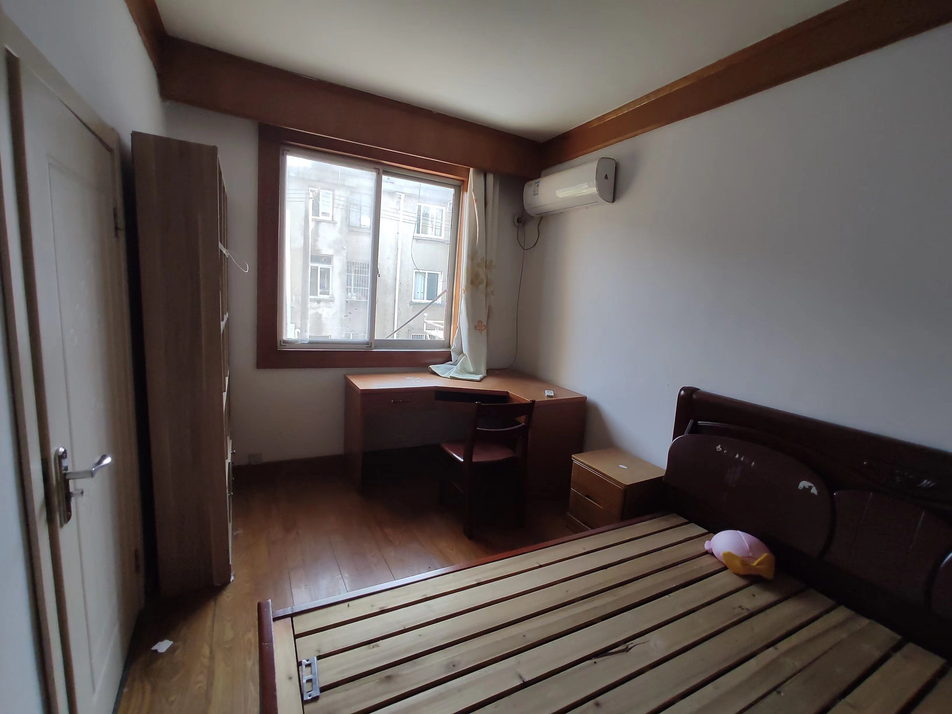 新建路新村 1室1厅1卫 45m&sup2;