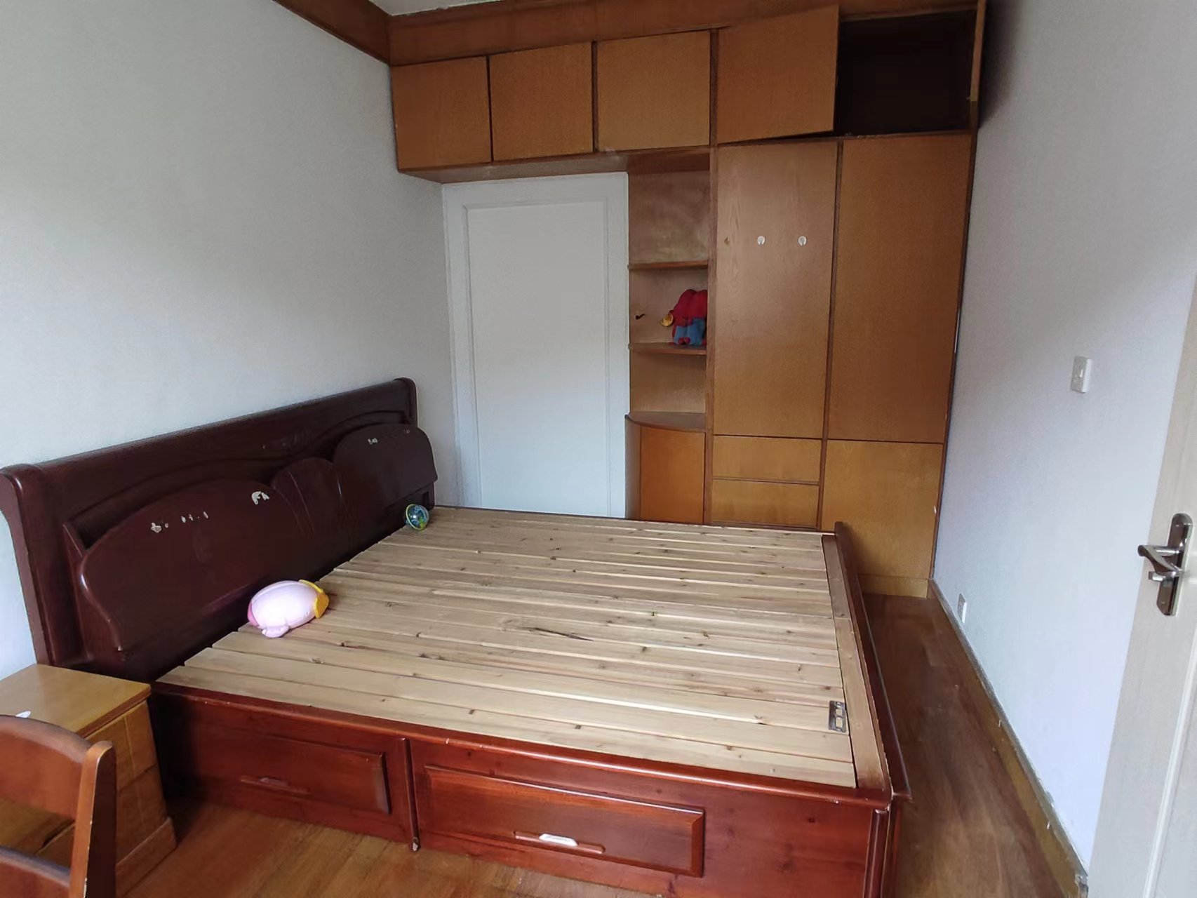 新建路新村 1室1厅1卫 45m&sup2;