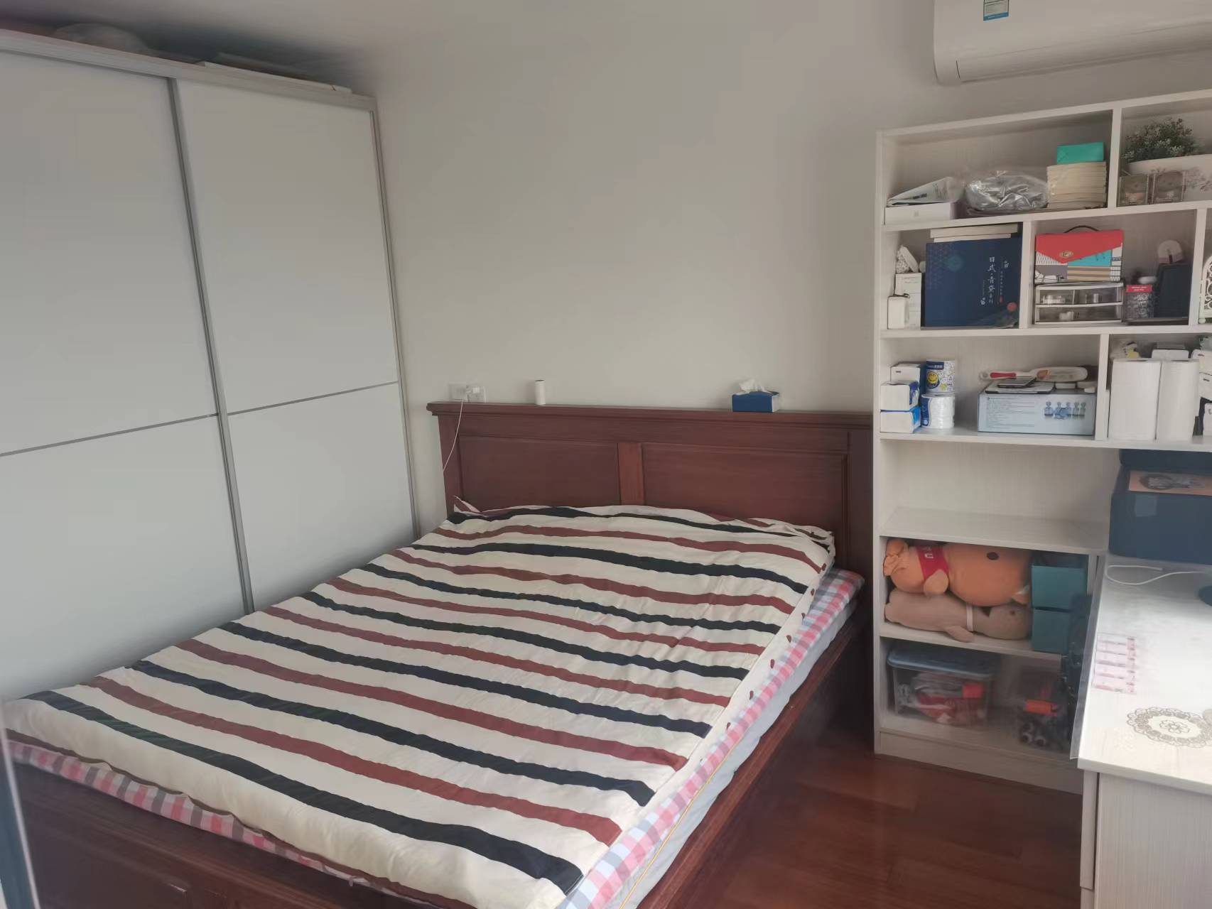 华能大厦 2室1厅1卫 68m&sup2;
