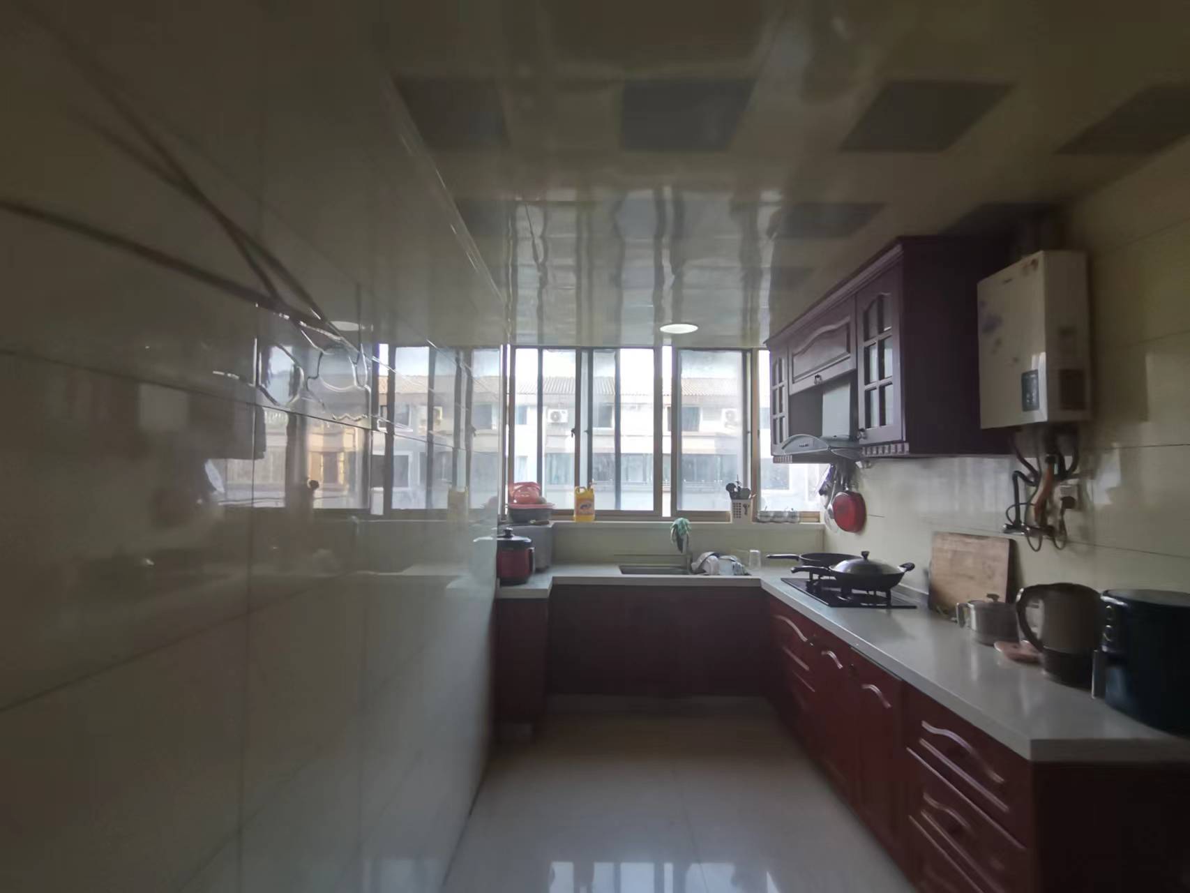 天都花苑 6室2厅2卫 213.83m&sup2;