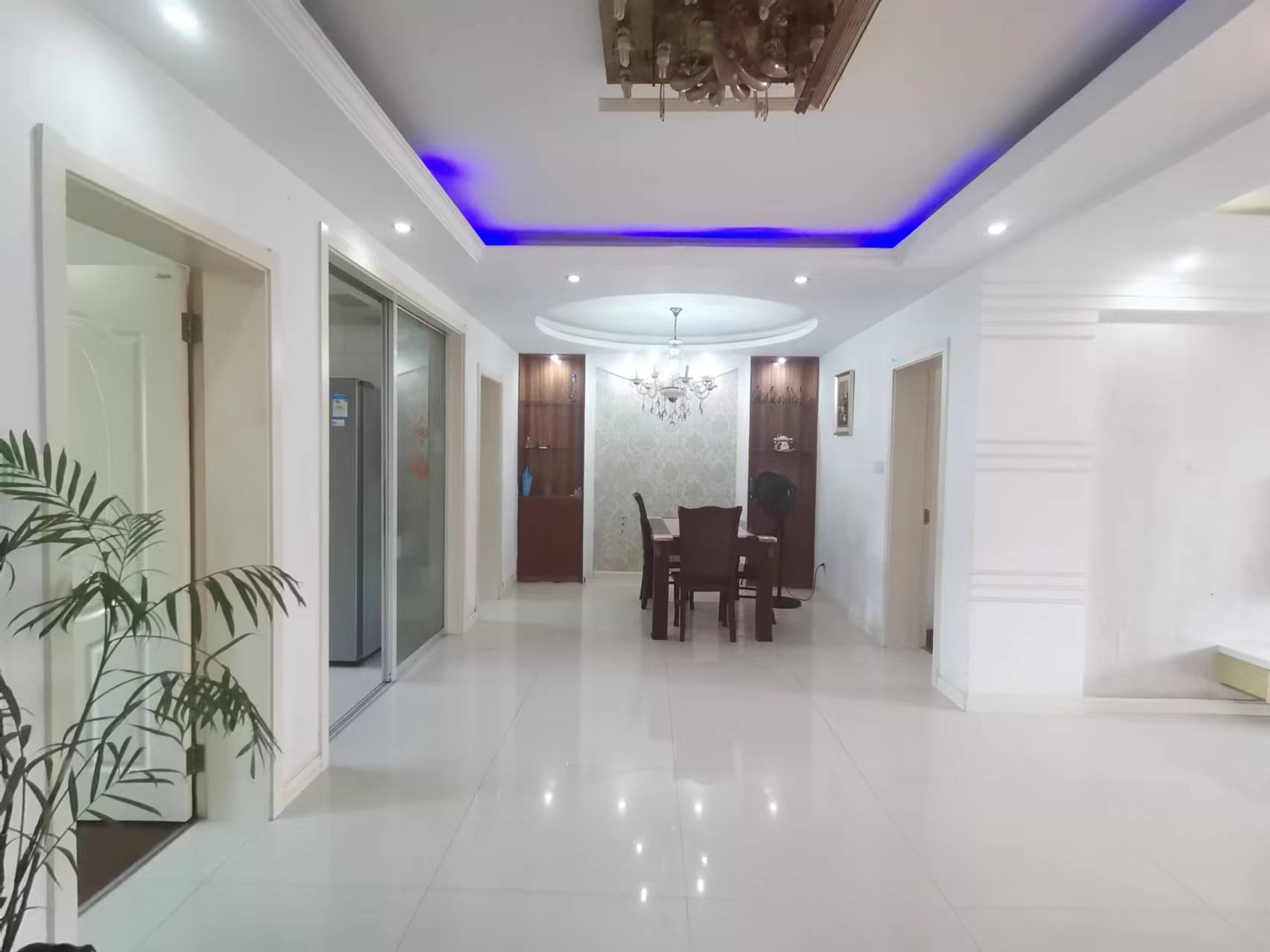 天都花苑 6室2厅2卫 213.83m&sup2;