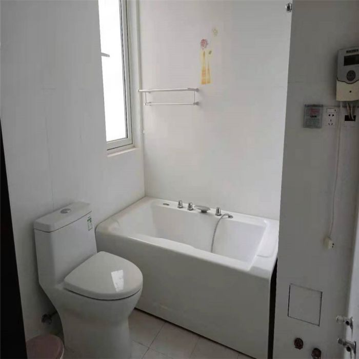 军山花园 3室2厅2卫 138.00m&sup2;