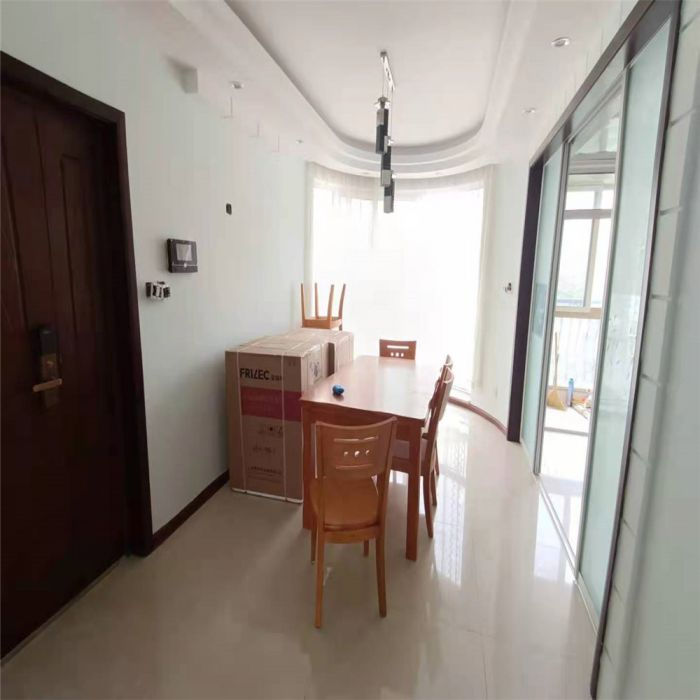 军山花园 3室2厅2卫 138.00m&sup2;