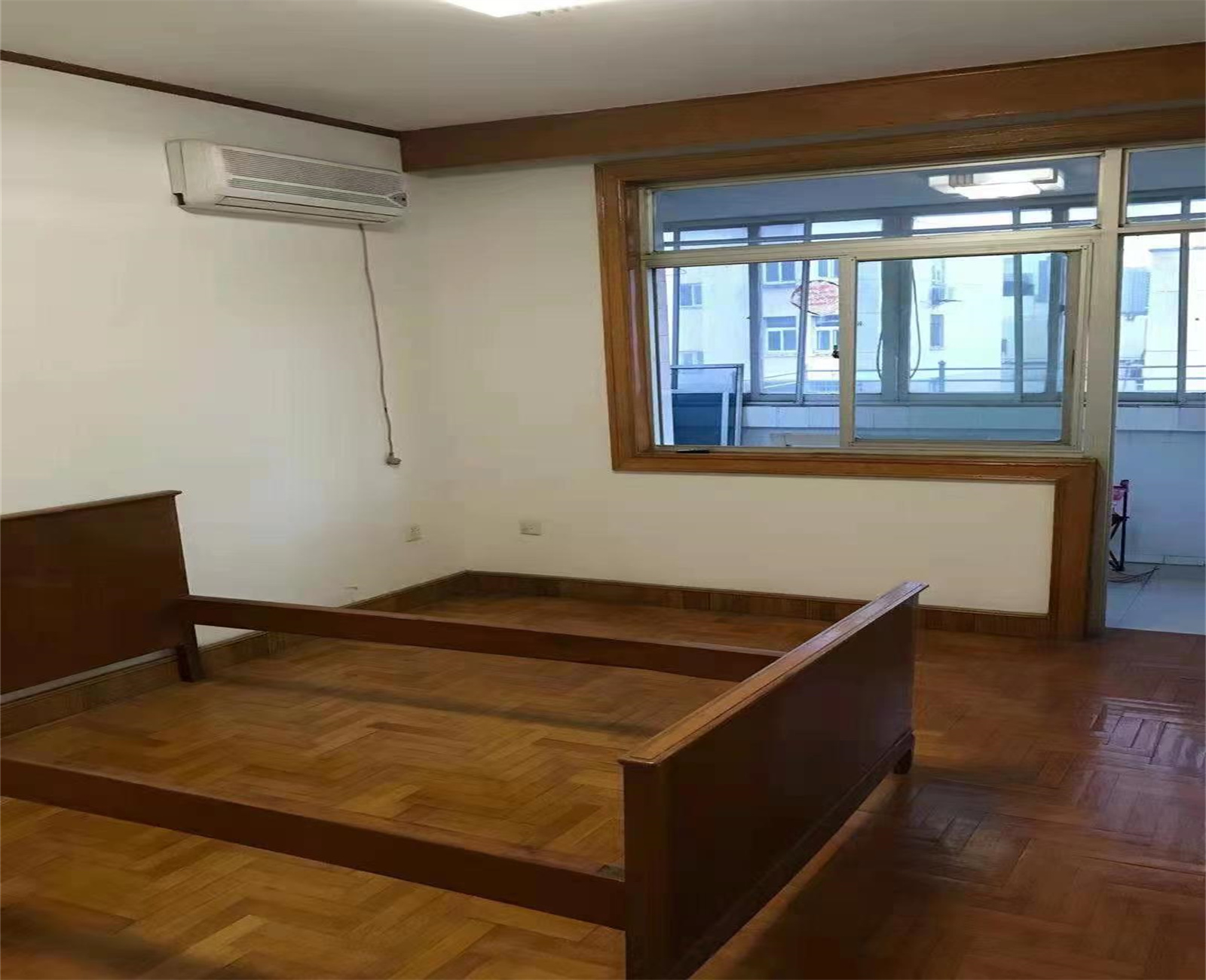文峰新村 3室1厅1卫 88m&sup2;