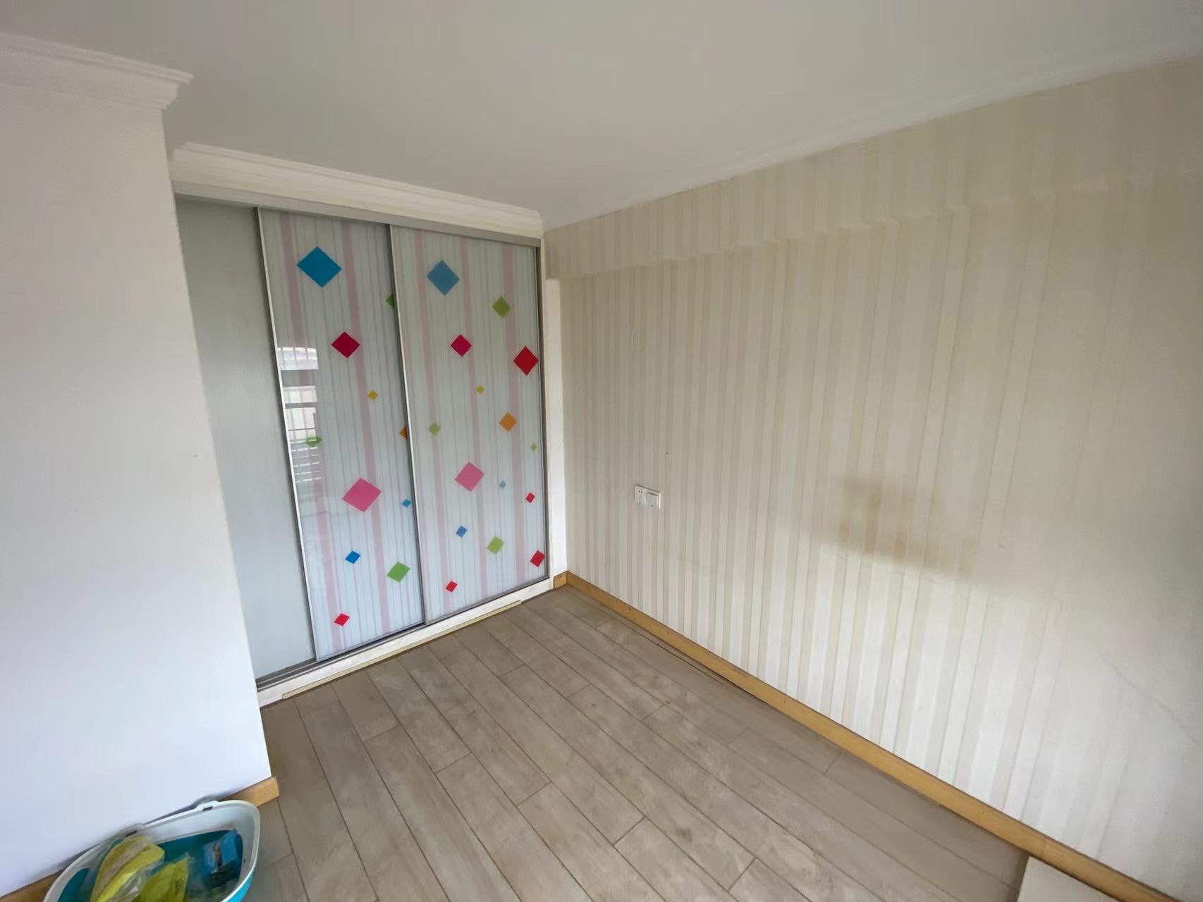 百花大厦 2室1厅1卫 57.00m&sup2;