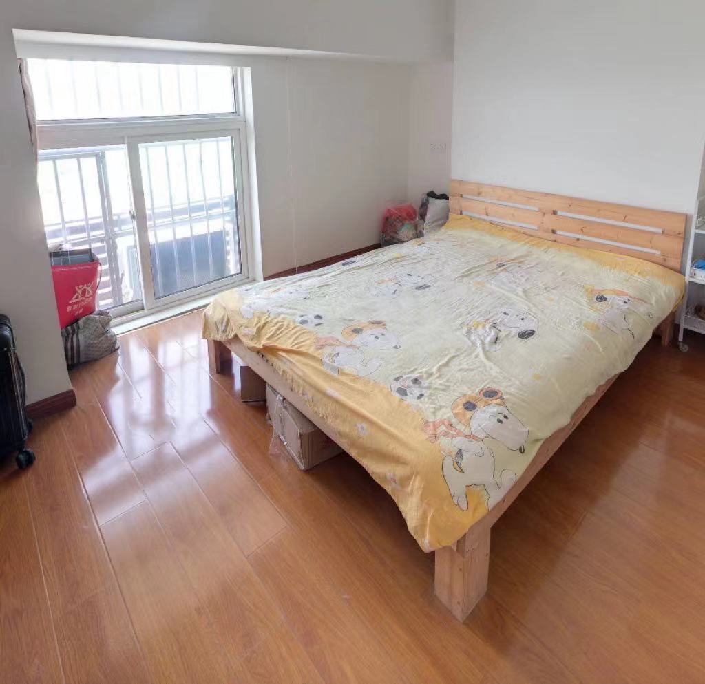 百花大厦 3室2厅2卫 58m&sup2;