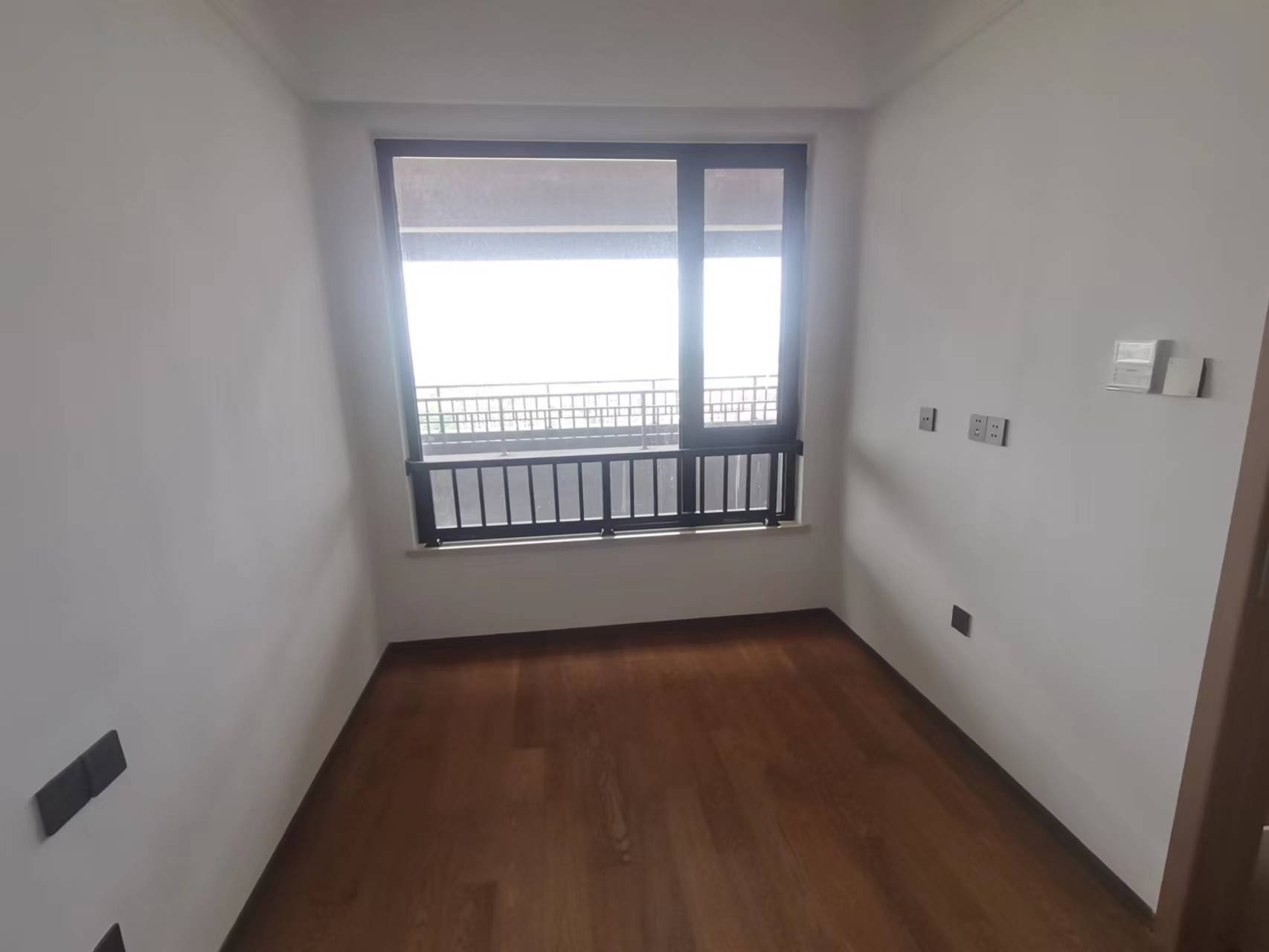 春风南岸西园 4室2厅2卫 140m&sup2;