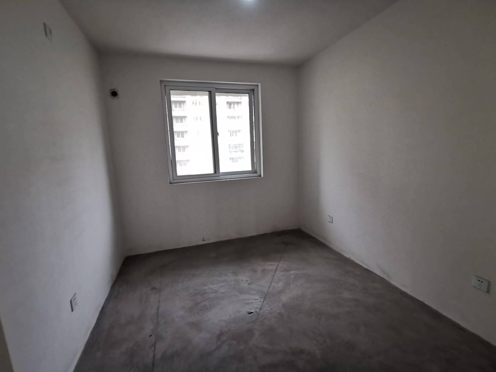 江海东苑 3室2厅2卫 150m&sup2;