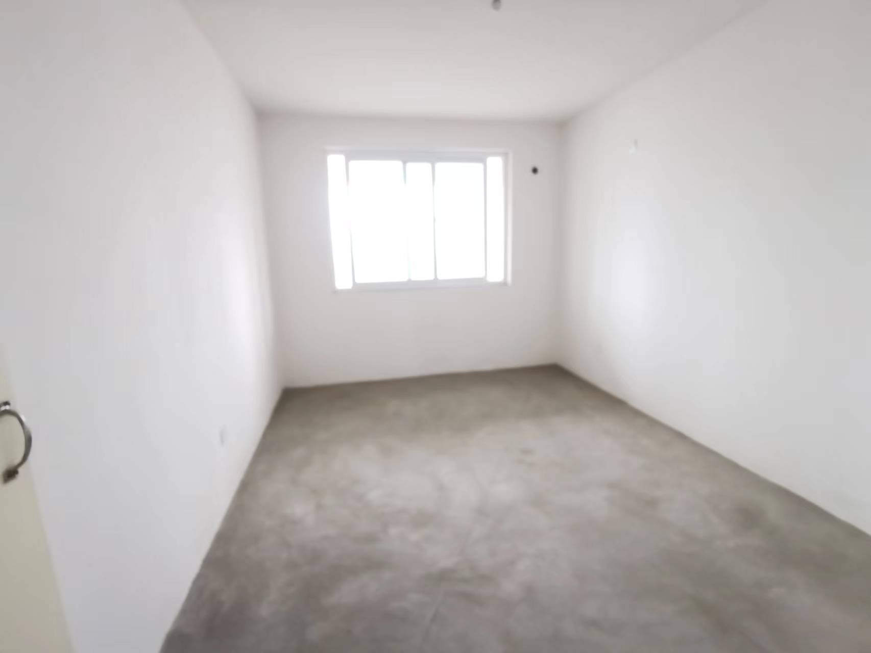 江海东苑 3室2厅2卫 150m&sup2;